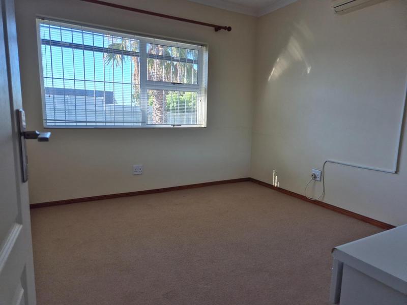 3 Bedroom Property for Sale in Franskraal Western Cape